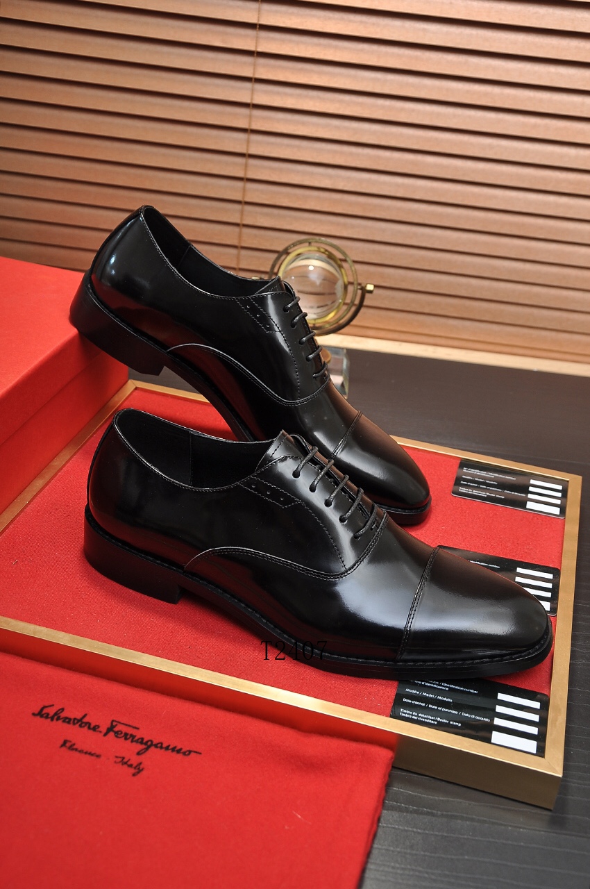 Ferragamo sz38-44 102